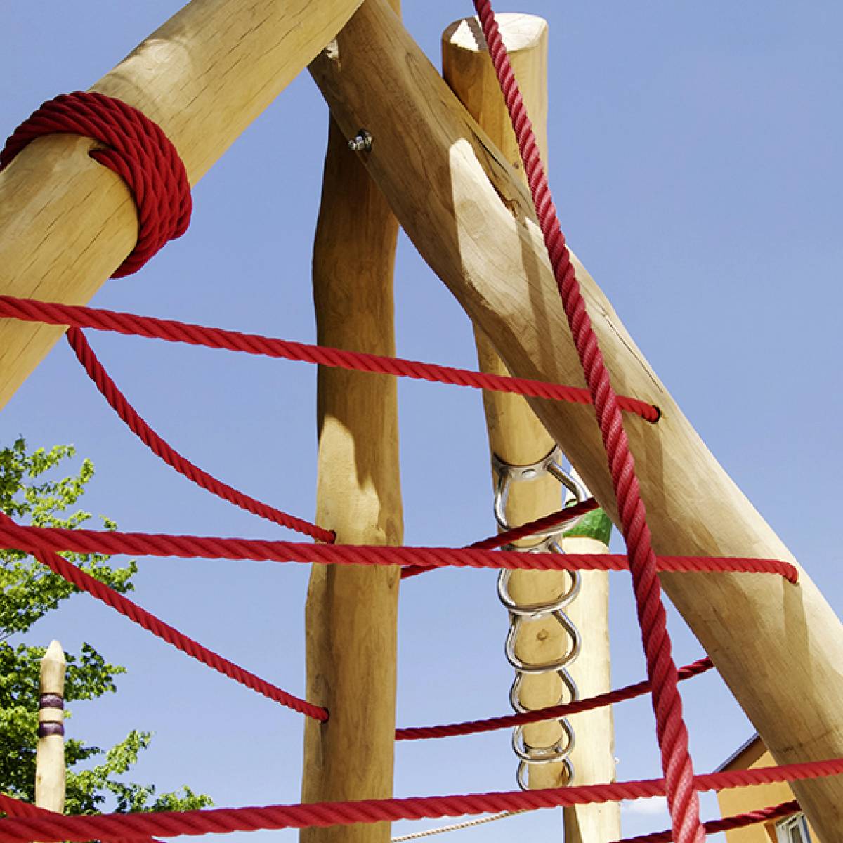 Klettern & Balancieren auf dem Spielplatz