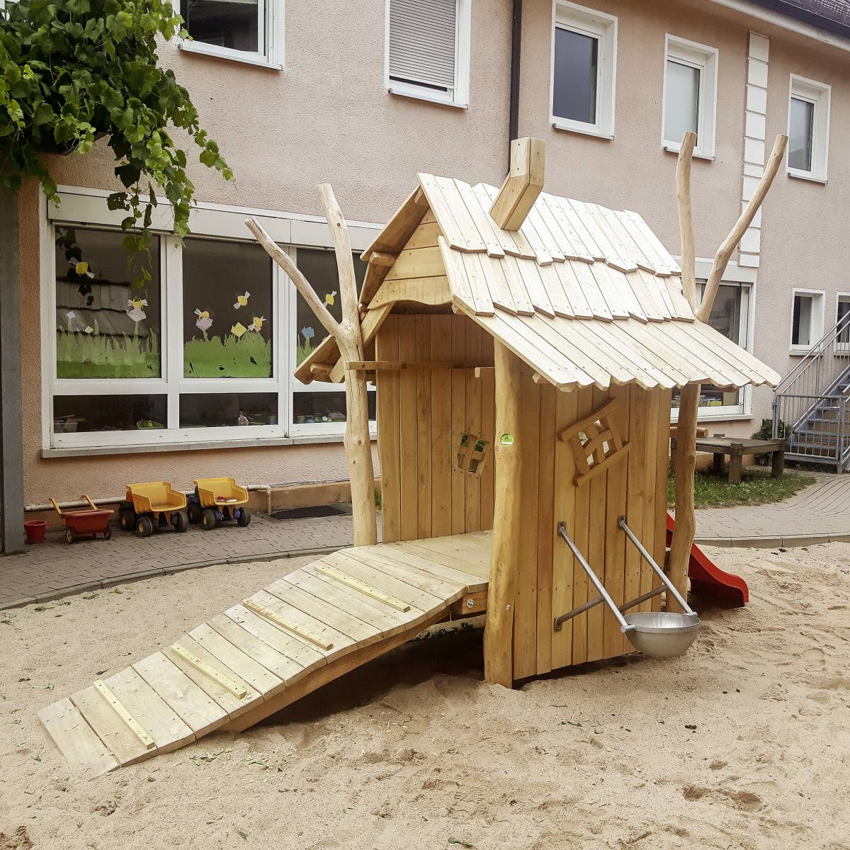 Spielhaus auf dem Spielplatz